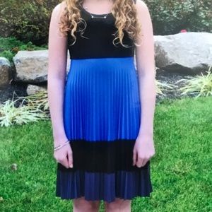 💙Un Deux Trois Party dress🖤